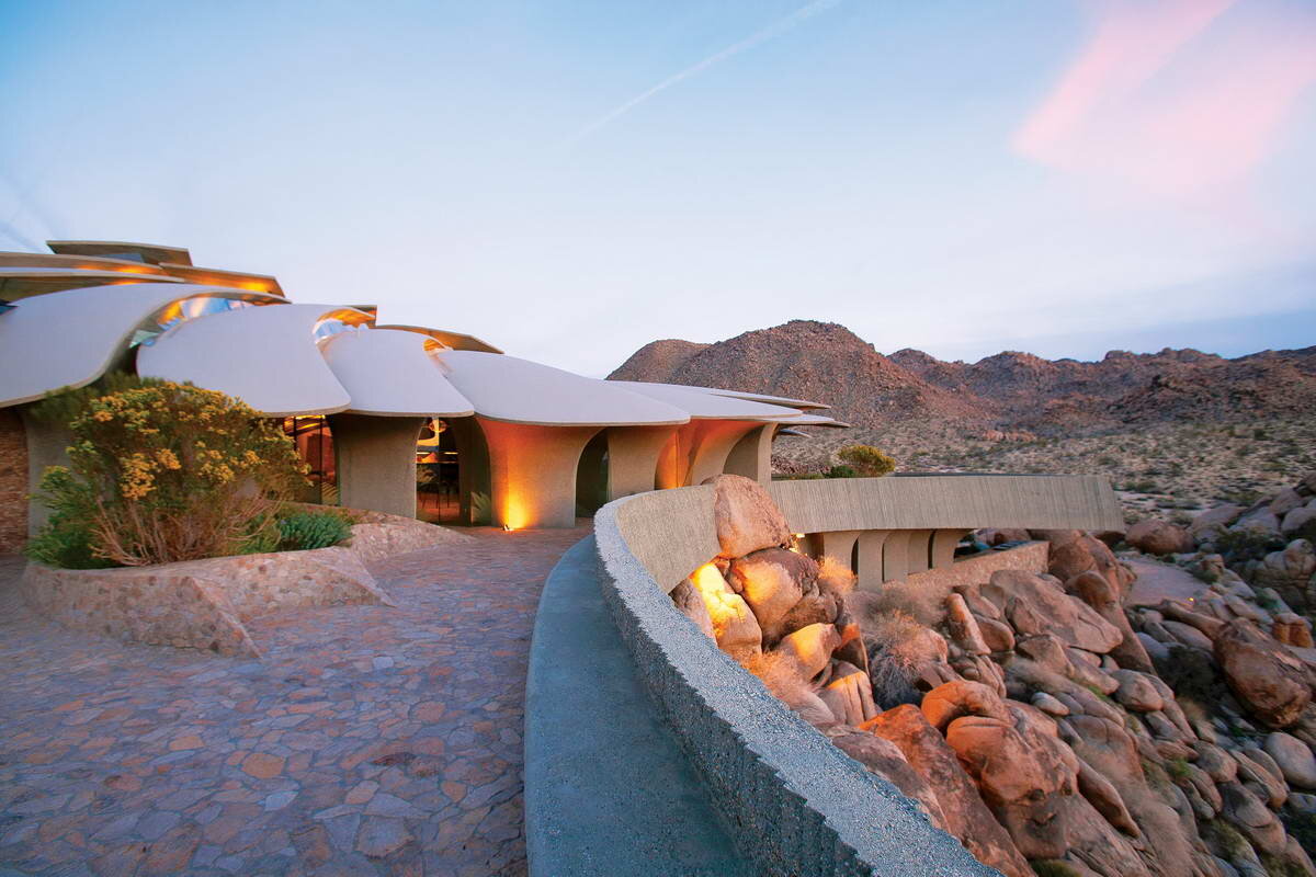 The High Desert House, США