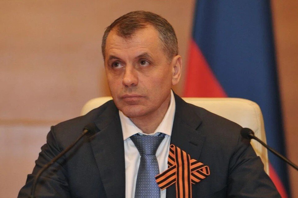     Глава парламента Крыма заявил, что Зеленский сможет посетить полуостров только для подписания капитуляции  REUTERS