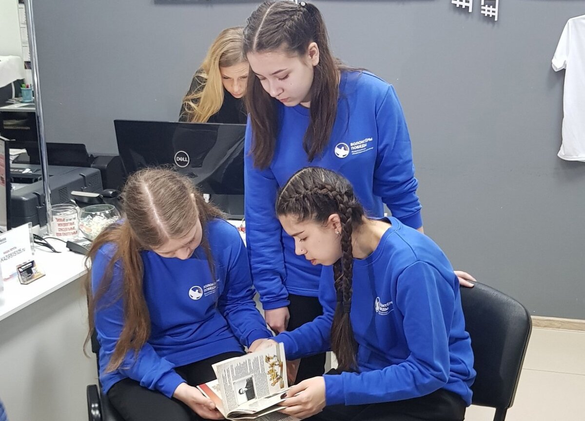    В Нефтеюганске волонтеры Победы собрали воспоминания ветеранов ВОВ для книги «Пока они живы»