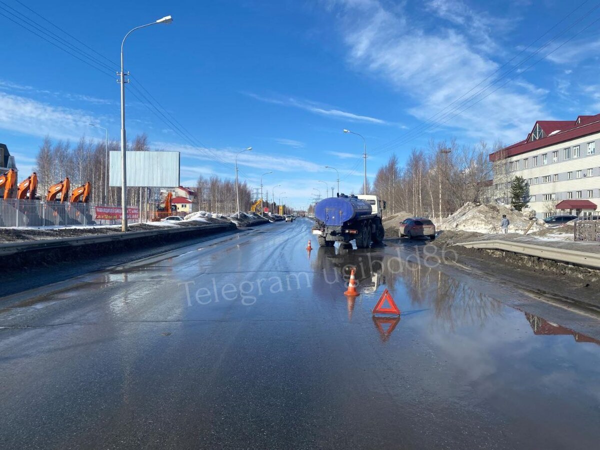 В Сургуте КамАЗ протаранил Audi | Сургутская Трибуна | Новости Сургута и  Югры | Дзен