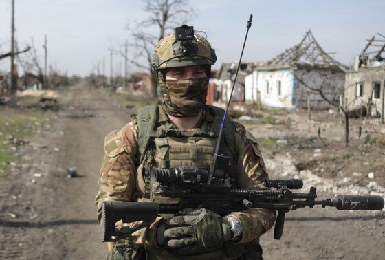    Военнослужащий ВС РФ во время выполнения задач СВО