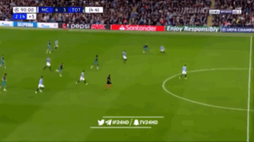 Гол Рахима Стерлинга, который отменят из-за офсайда