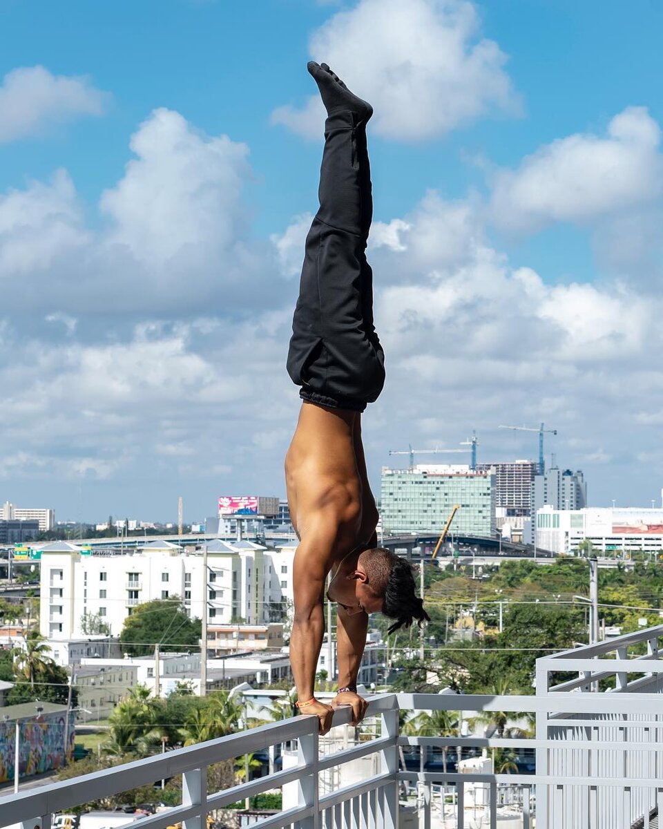 Идеальная стойка на руках.Как научиться? Handstand. | Workout Zone | Дзен