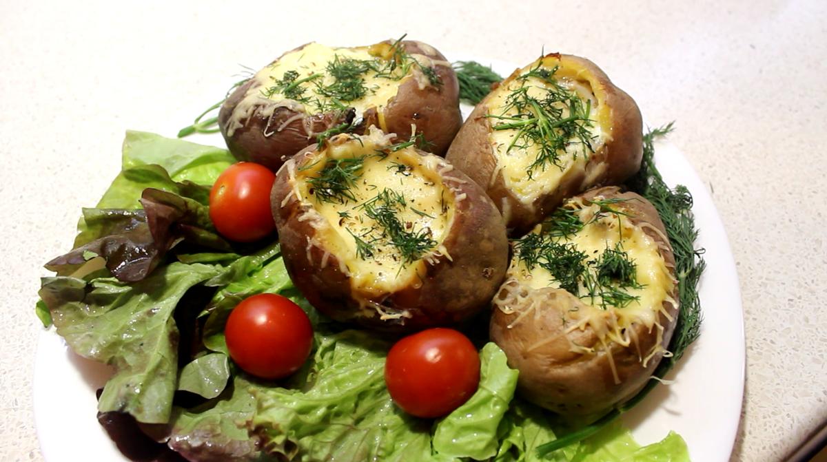 Сегодня, у нас полностью экспериментальный рецепт. В соц. сетях наткнулся на гифку с этим рецептом, и решил повторить. Конечно, внес свою изюминку, и так сказать, поэкспериментировал. Готовил первый раз, и сразу, на камеру.