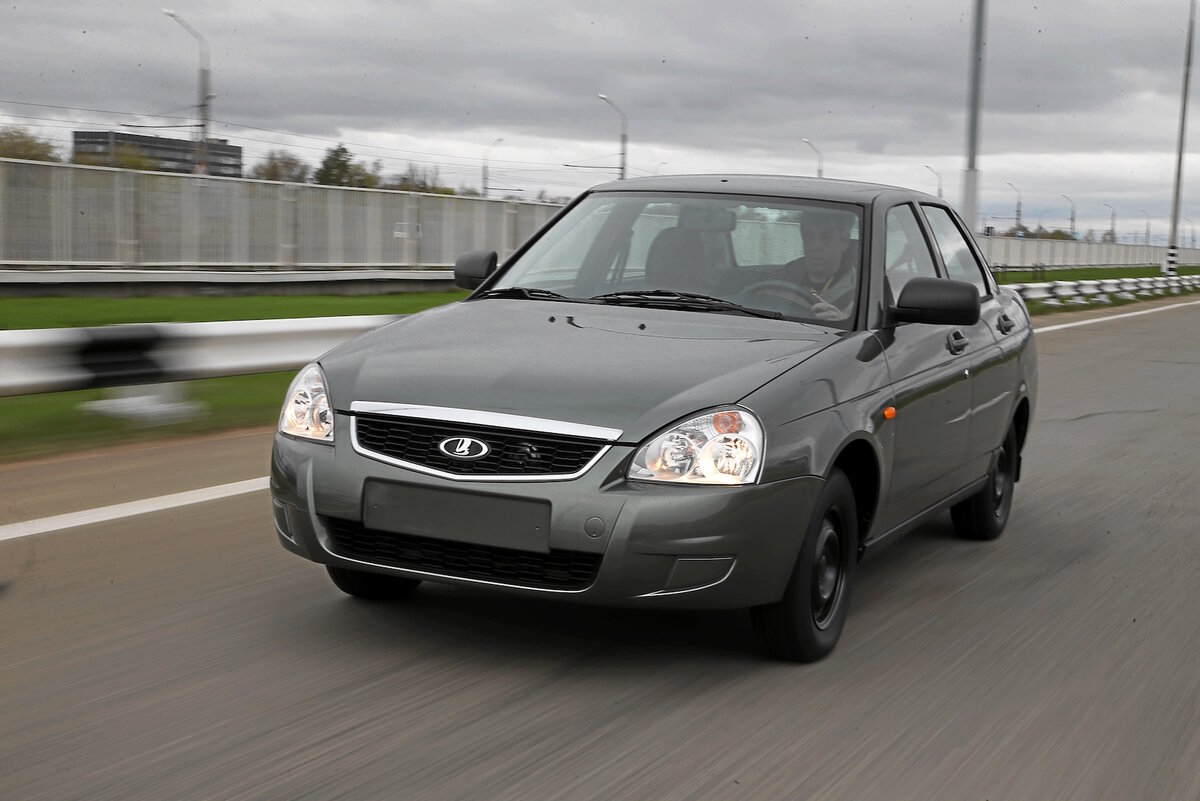 Отзыв о ВАЗ Lada Priora года Виктор (Знаменка)