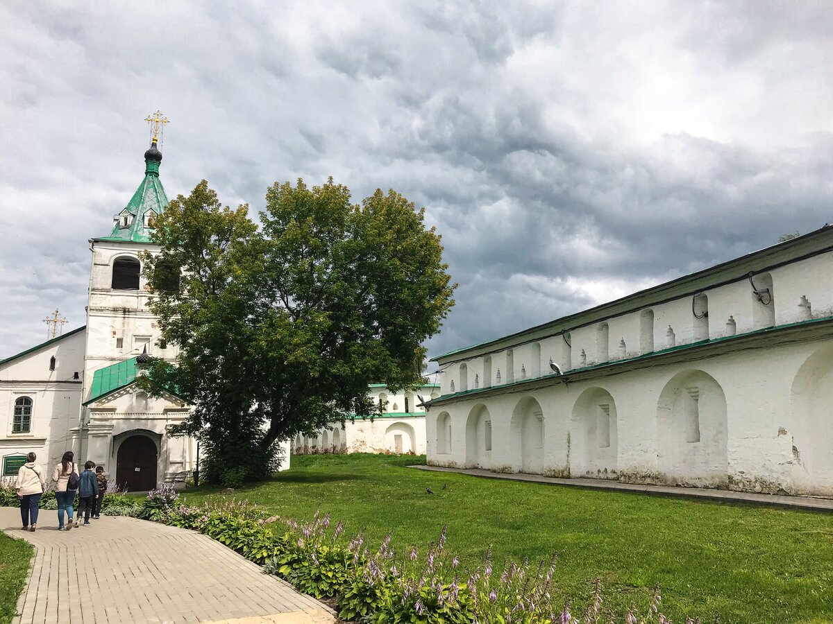 Фотопрогулка по резиденции Ивана Грозного | Записки путешественника | Дзен