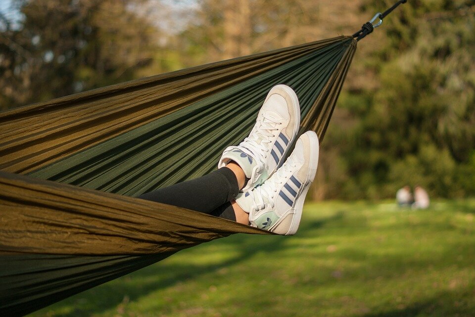 https://pixabay.com/photos/hammock-sneakers-sneaker-adidas-2239788/