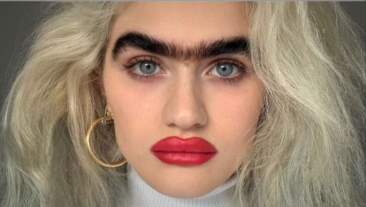 Монобровь-это красиво???