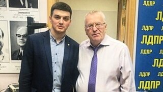 Алтайскую ЛДПР возглавил 25-летний помощник депутата ГосдумыМаксим Крайн сменил на этом посту Евгению Боровикову