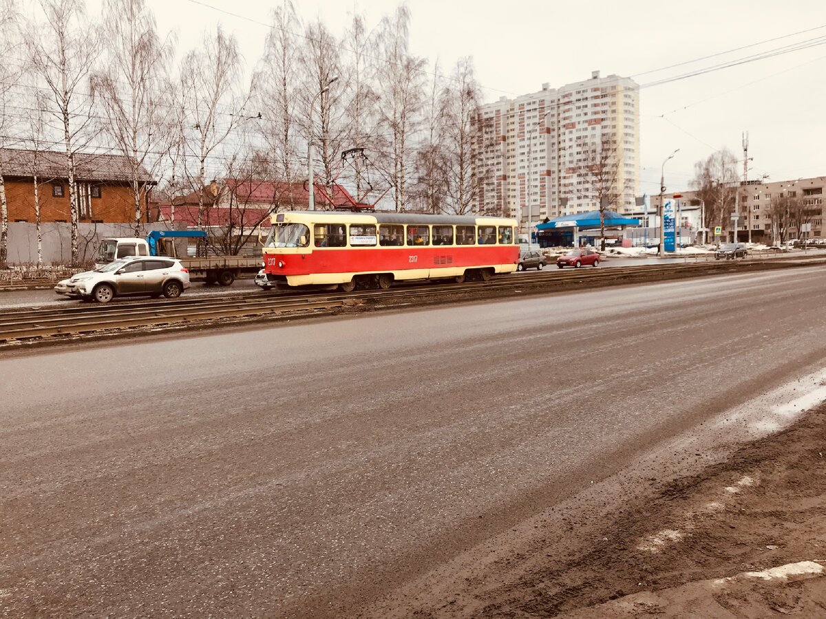 Старенькая и всё ещё бодрая Татра на ул. Ленина, г.Ижевск