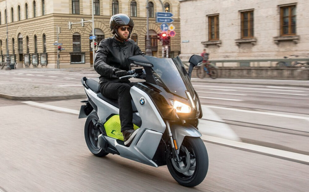 Электромопед BMW C Evolution