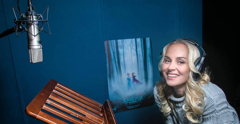 Наталия Быстрова - голос принцессы Анны