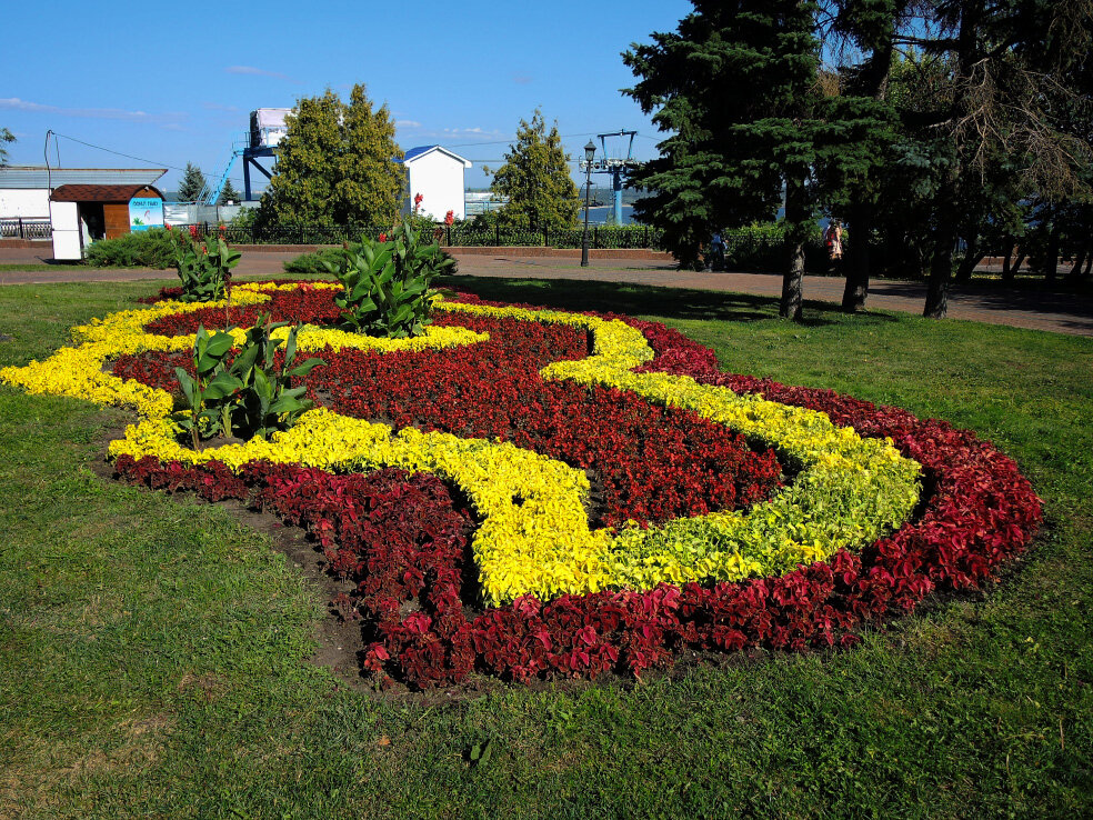 Парк Ленина Ульяновск. Бульвар венец парк дружбы народов.