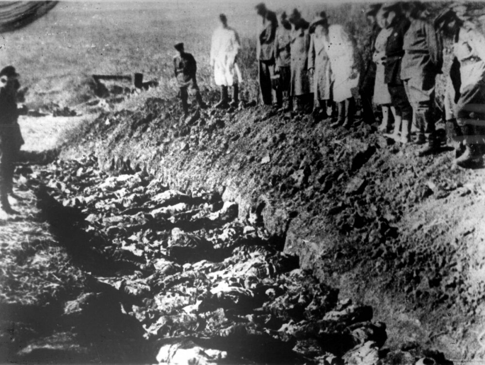 Расстрел мирных жителей. Безобразный лик войны.