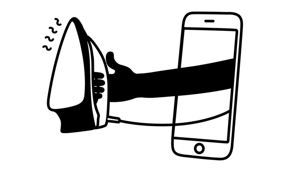 В процессе таких разговоров можно собрать следующую информацию:
Работает ли человек или не работает. Большой вероятностью того, что человек работает, является то, что каждое утро выходит из подъезда и куда-то спешит. Аргумент достаточно сильный, что на работу.
Какой образ жизни ведет должник – или он выпивает, или ведет здоровый образ жизни. Информация такого характера помогает составить психологический портрет должника.
Как часто к должнику наведываются гости. В случае если к должнику наблюдаются частые визиты гостей, это может означать, что либо должник работает на себя, и эти визиты связаны с его трудовой деятельностью, либо это связано с его нездоровым образом жизни – алкогольные напитки, наркотики.
Какие отзывы о человеке по месту проживания. Характеристика на человека – это очень важный компонент для работы с клиентом. Очень важно бывает собрать информацию о том, какая перед коллекторами личность – нервный, хам, вспыльчивый и т.д. Ведь характеристика такого рода может подсказать дальнейшие действия в той или иной ситуации.
Были ли жалобы на должника в полицию, участковому инспектору и т.д. Такая информация может понадобиться в случае установления контакта с участковым инспектором.
Проживает ли должник один или с семьей, живут ли с ним другие родственники, такого рода данные расширяют зону контактов.Ведь в общении с соседями может всплыть любая информация, касающаяся контактов как самого должника, так и его окружения.