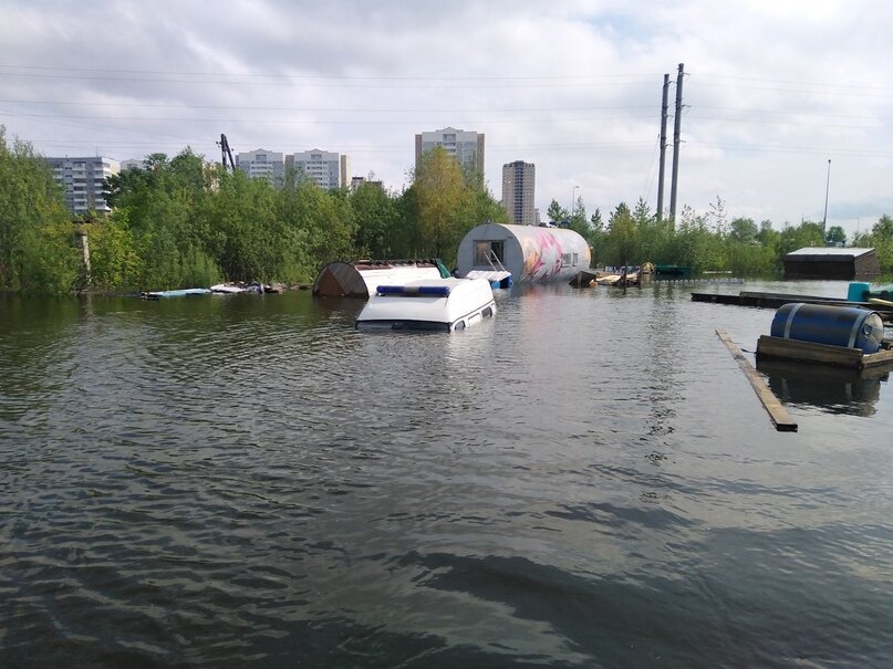 Уровень воды в реке Мулянке в Перми этой весной был почти рекордным.