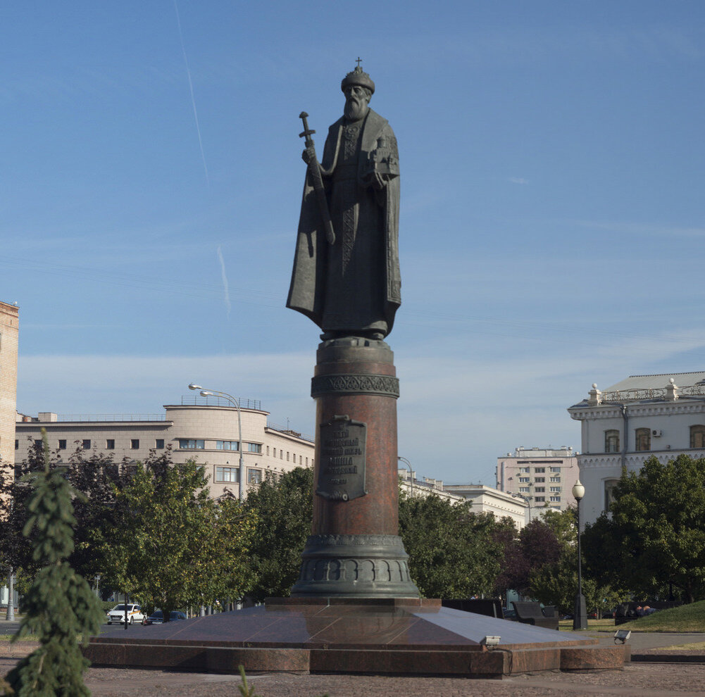 Памятник Святому Даниилу Московскому