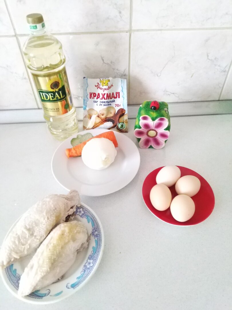 Ингредиенты блинного салата.