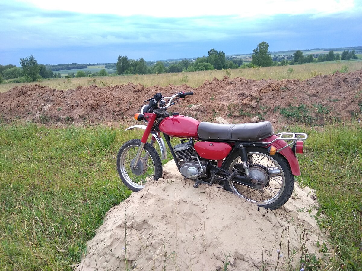 Мотоцикл Minsk D4 125