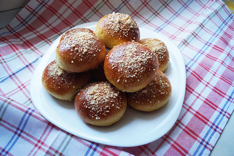 Булочки с вареной сгущенкой «Школьные»