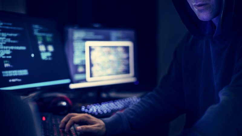 Исследователю в области кибербезопасности Алексу Бирсану удалось взломать внутренние системы 35 различных технологических компаний,