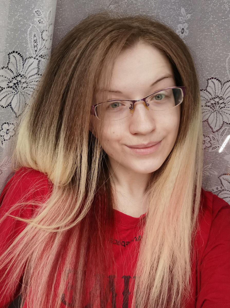 Фото автора без косметики