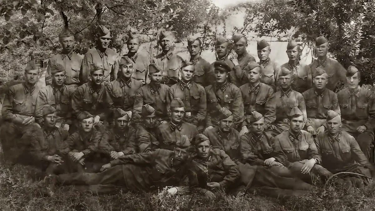 Подольские курсанты 1941 год. Курсанты Подольского училища 1941. Подвиг Подольских курсантов. Подольск подвиг Подольских курсантов.