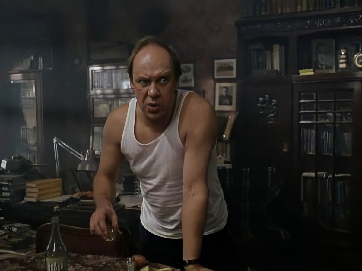 Александр Феклистов в роли мужа. Кадр из фильма «Зависть богов», 2000 год, режиссер Владимир Меньшов