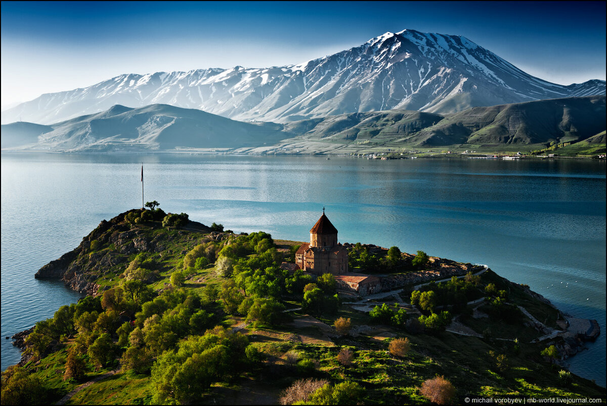                                                        Озеро Ван, Турция. 