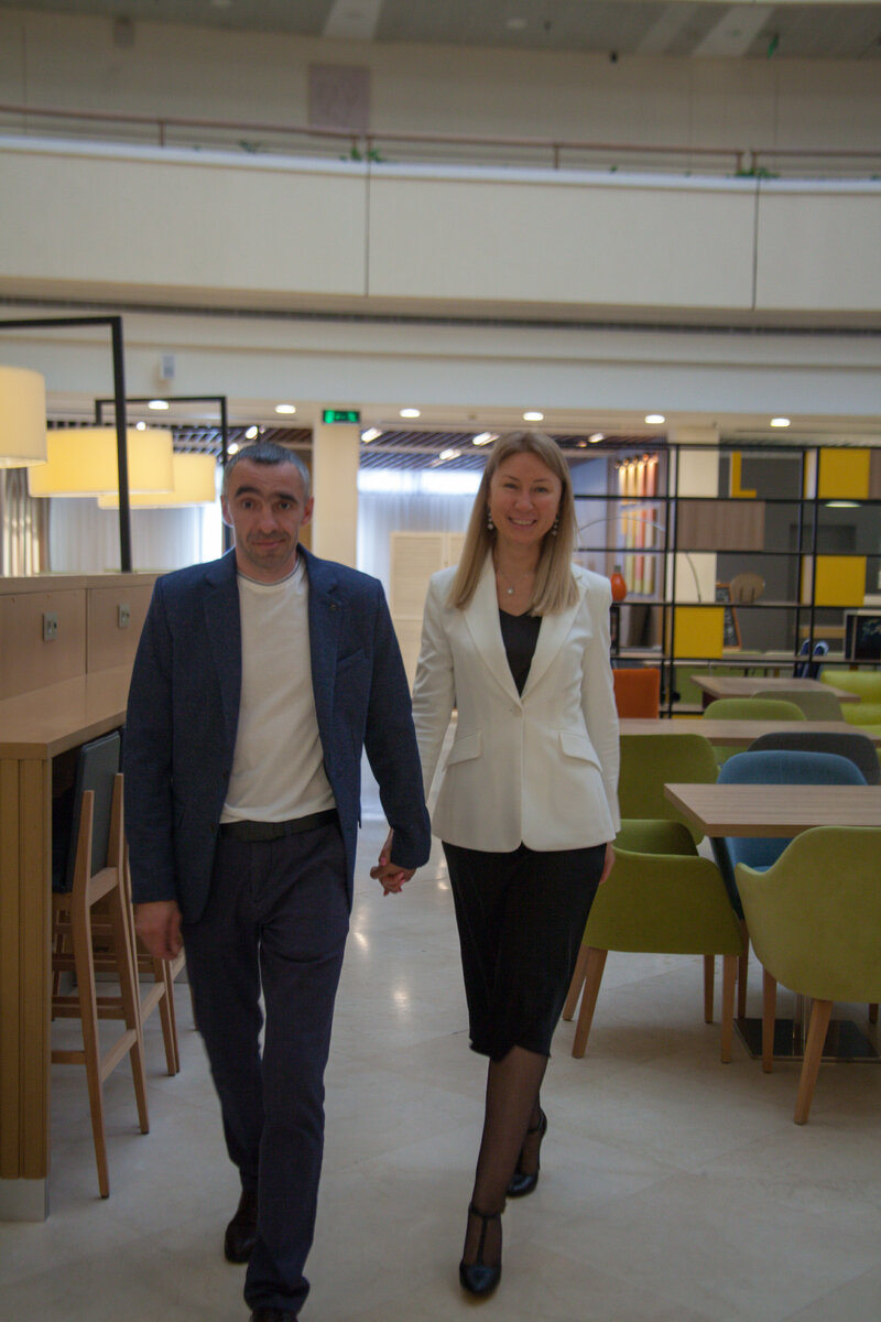 «Оставит человек отца и мать свою и прилепится к жене своей».