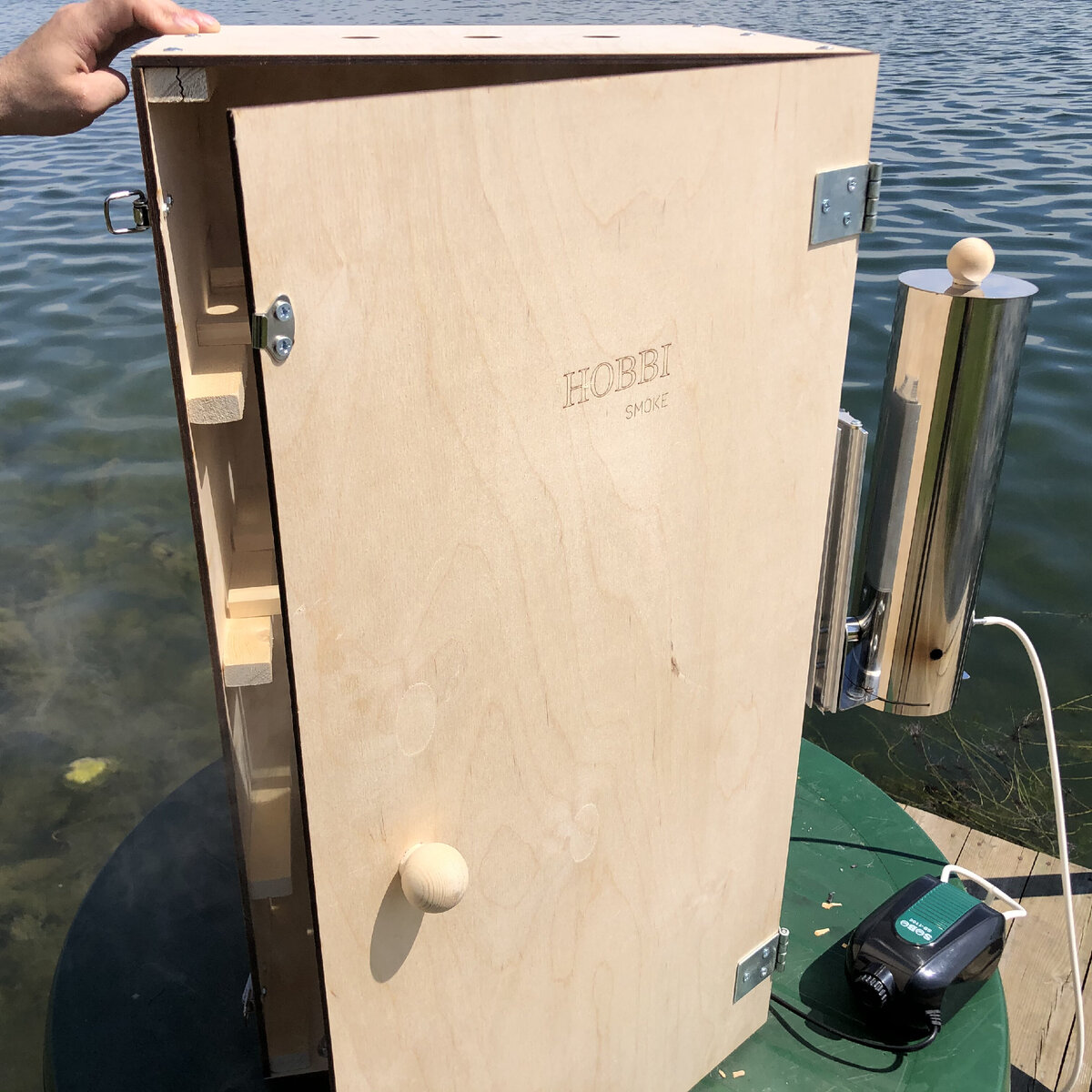 Коптильня холодного копчения Hobbi Smoke с деревянным шкафом