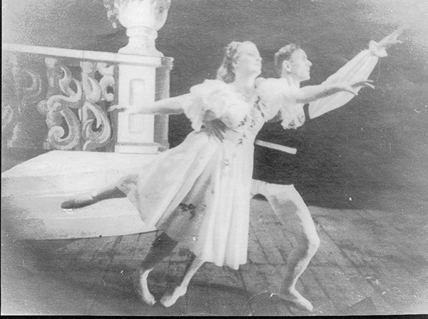 Сцена из спектакля Большой театр. фотоархив.