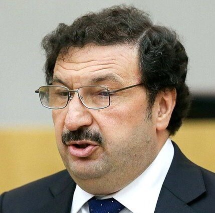 Обвиняемый в хищении госсредств ректор главной кузницы управленческих кадров страны Владимир Мау. Фото из Википедии