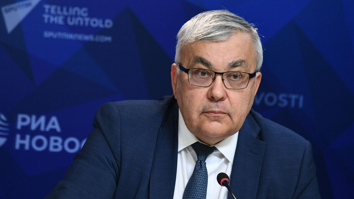    Заместитель министра иностранных дел России Сергей Вершинин во время онлайн-брифинга в Международном мультимедийном пресс-центре МИА "Россия сегодня" в Москве© РИА Новости / Нина Зотина