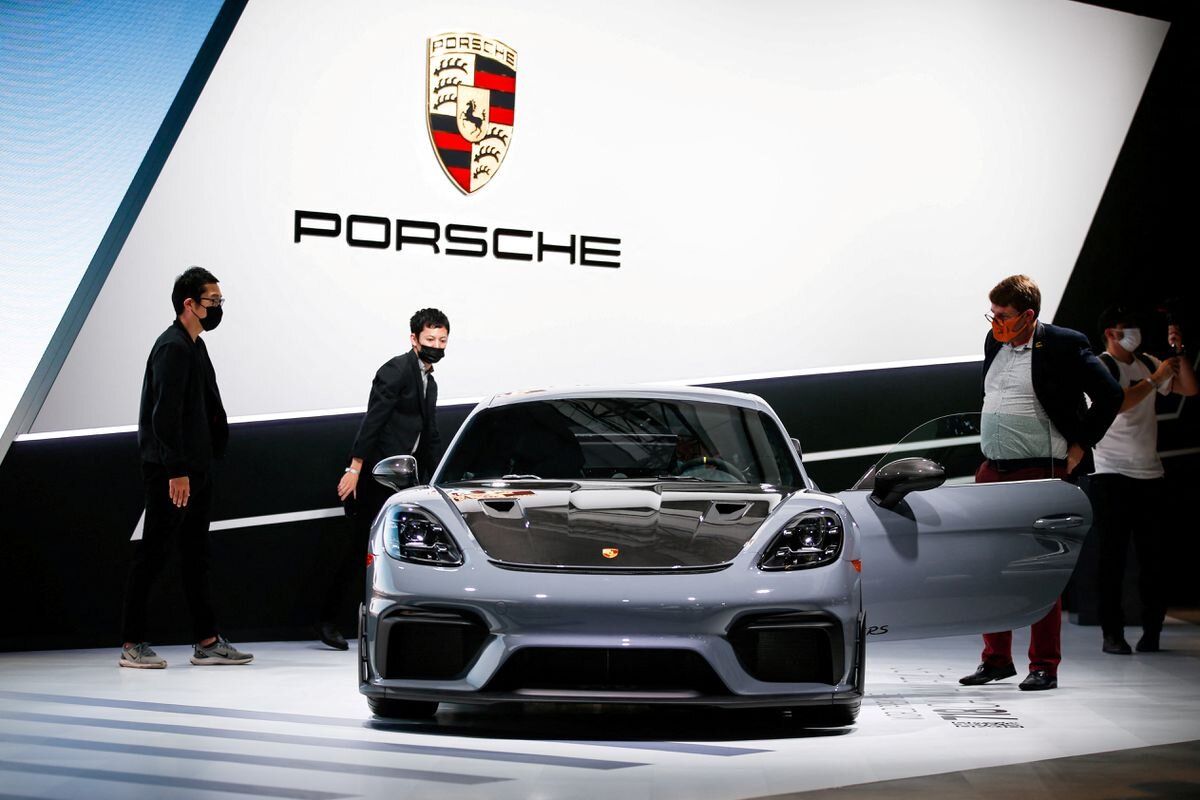 В тени войны Porsche готовится к дебюту на рынке