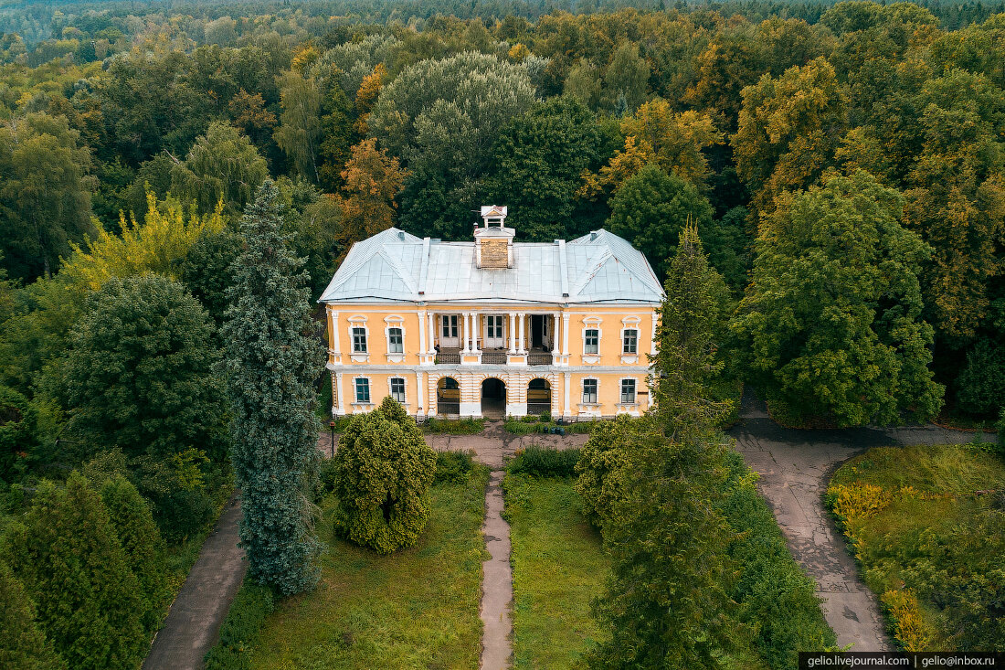 Вид на главный дом с высоты птичьего полета, фото из открытых источников 