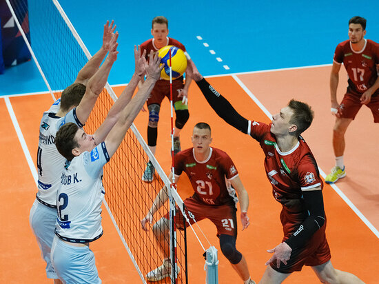     Фото: fakelvolley.ru