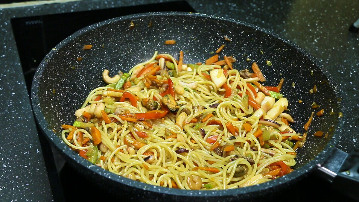 Лапша «вок» - лучшие рецепты пикантного и очень популярного азиатского блюда