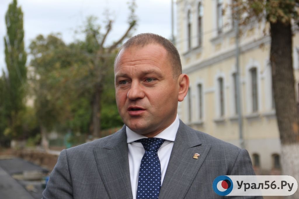    «Это какой-то бред. Жив-здоров!»: Сергей Салмин прокомментировал информацию о своем «увольнении»