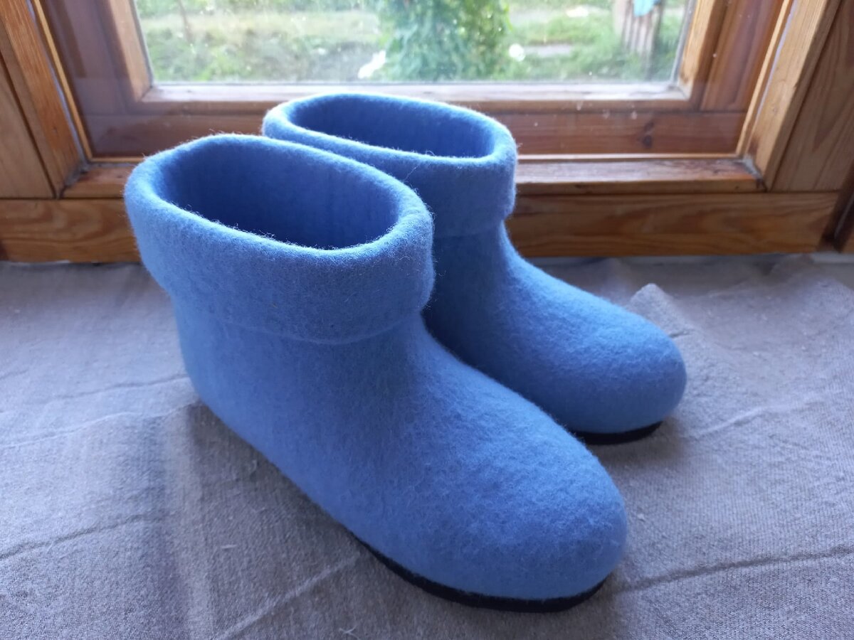 Мои валяные чуни. Автор Надежда Соловьева