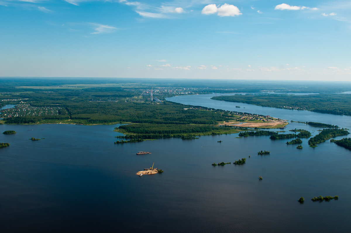 Коноково тверская. Иваньковское водохранилище Конаково. Иваньковское водохранилище - река Волга. Завидово Иваньковское водохранилище. Река Волга Конаково.