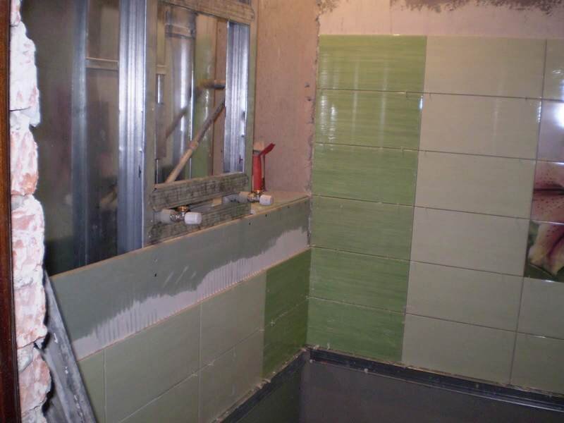 Выводы на полотенцесушитель профессионально сделали 