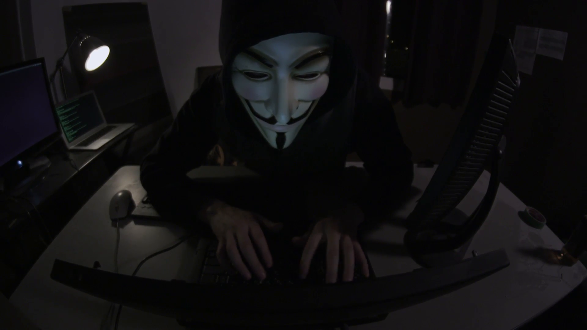 Анонимус с компом