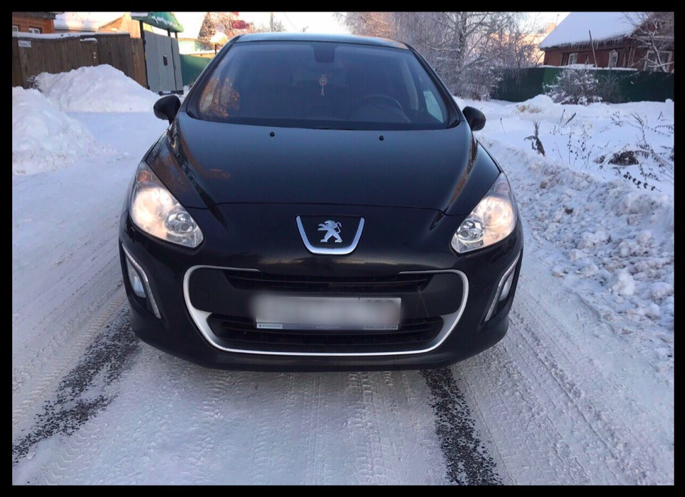 Peugeot 308 2012 года выпуска