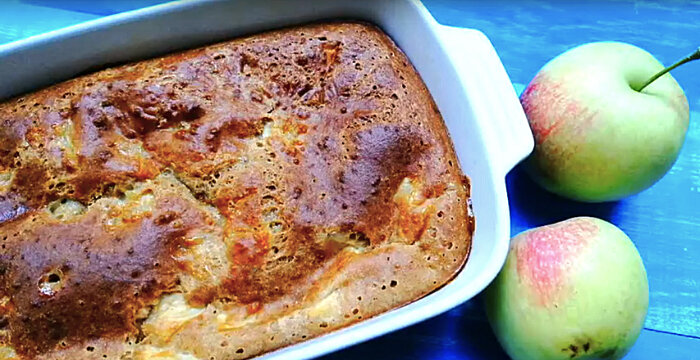 заливной яблочный пирог на кефире