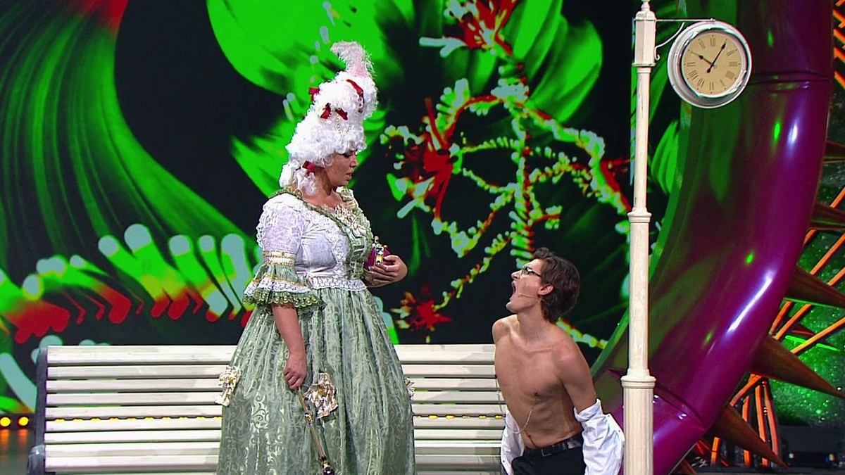 камеди клаб россия америка беларусь армения грузия. харламов батрутдинов карибидис скороход. камеди клаб встреча стран. камеди если бы страны были. камеди клаб паспортный стол карибидис.