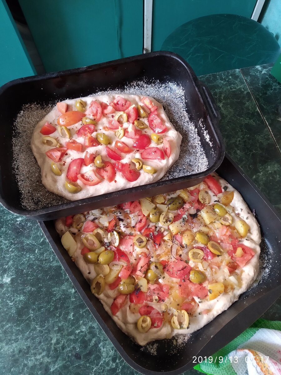 Личные фотографии.