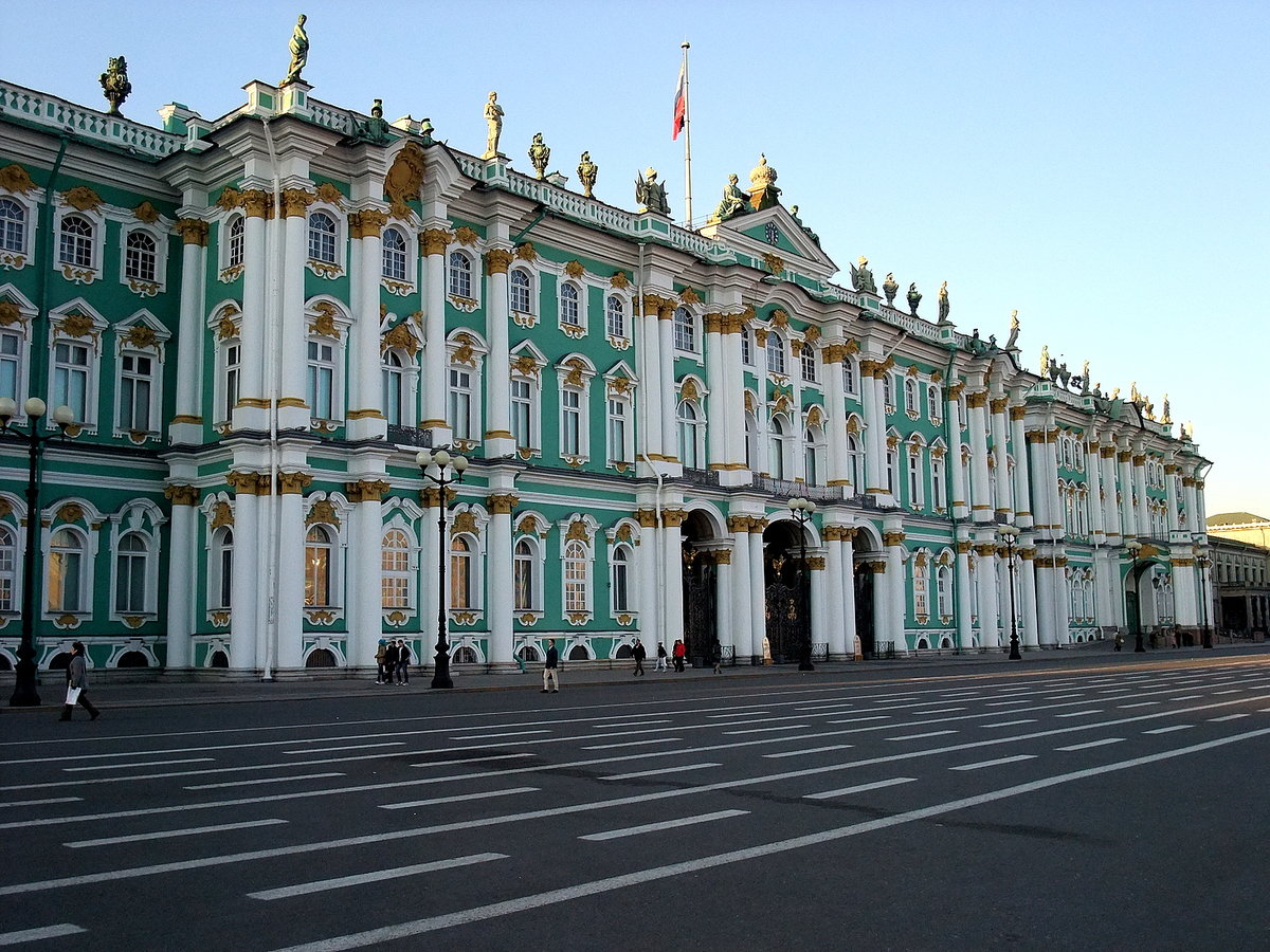 Дворцы спб. Зимний дворец Растрелли. Франческо Растрелли. Зимний дворец, Санкт-Петербург.. Зимний дворец Эрмитаж Растрелли. Архитектор зимнего дворца в Санкт-Петербурге.