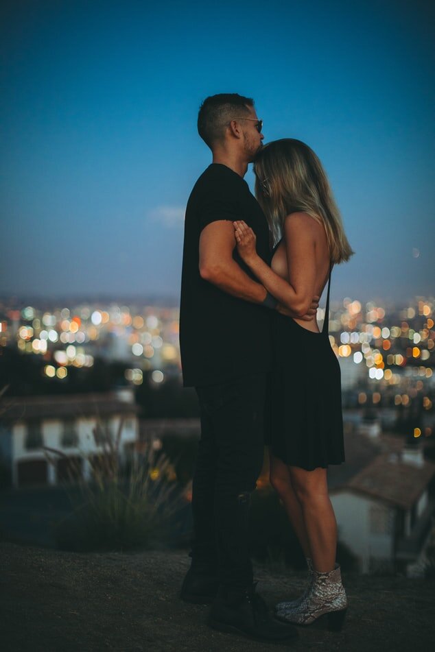 https://unsplash.com/photos/5LZBFMe7C3c