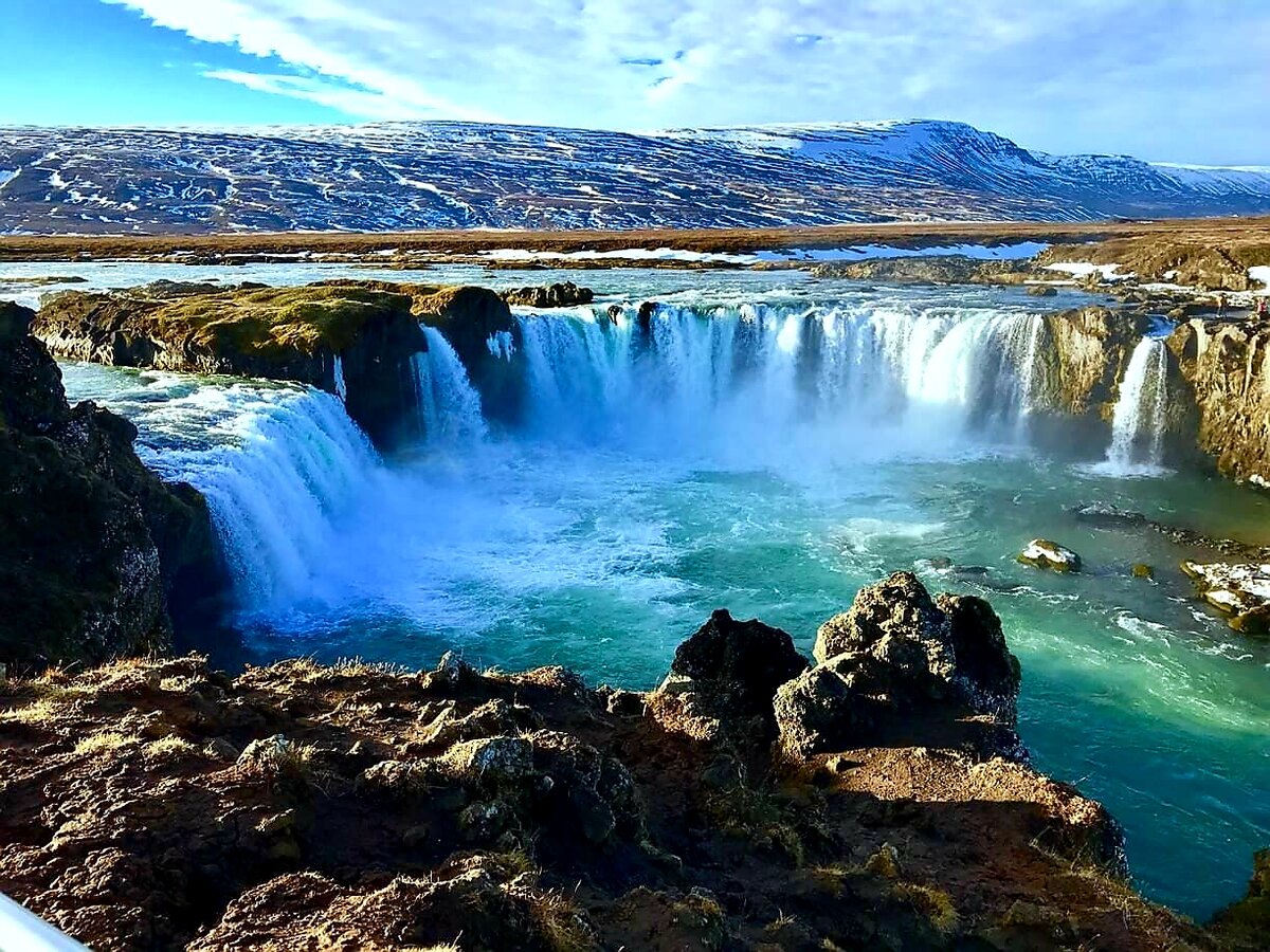Водопад богов. Годафосс, Исландия.